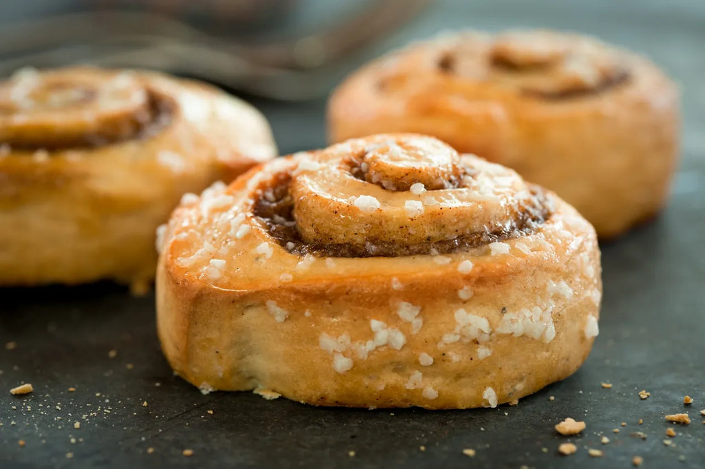 HOLIDAY CINNAMON ROLLS
